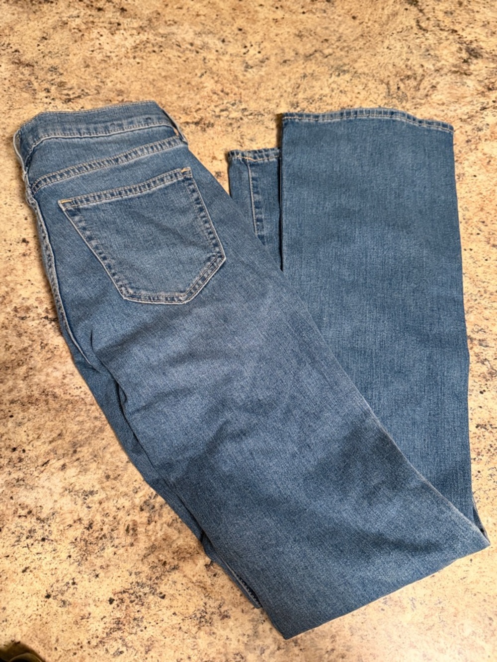 GAP women’s denim bootleg jeans in M blue